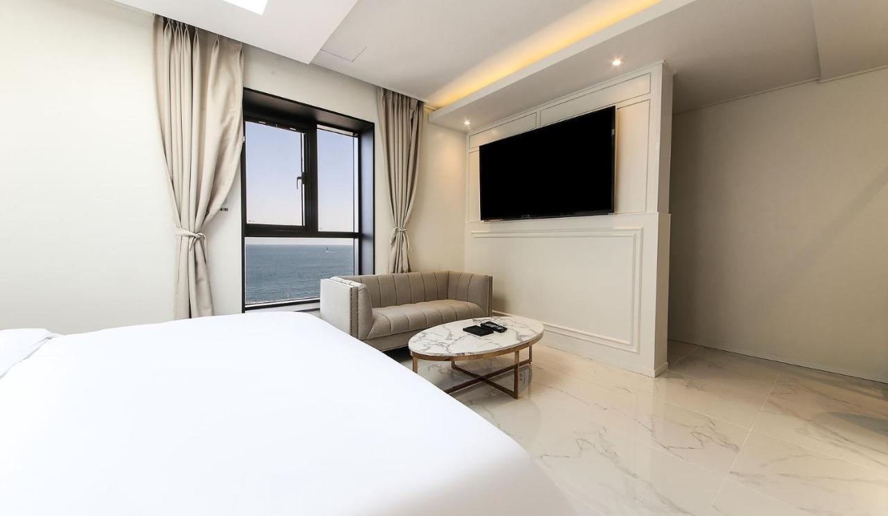 H Moment Hotel Songjeong Busan Exterior photo