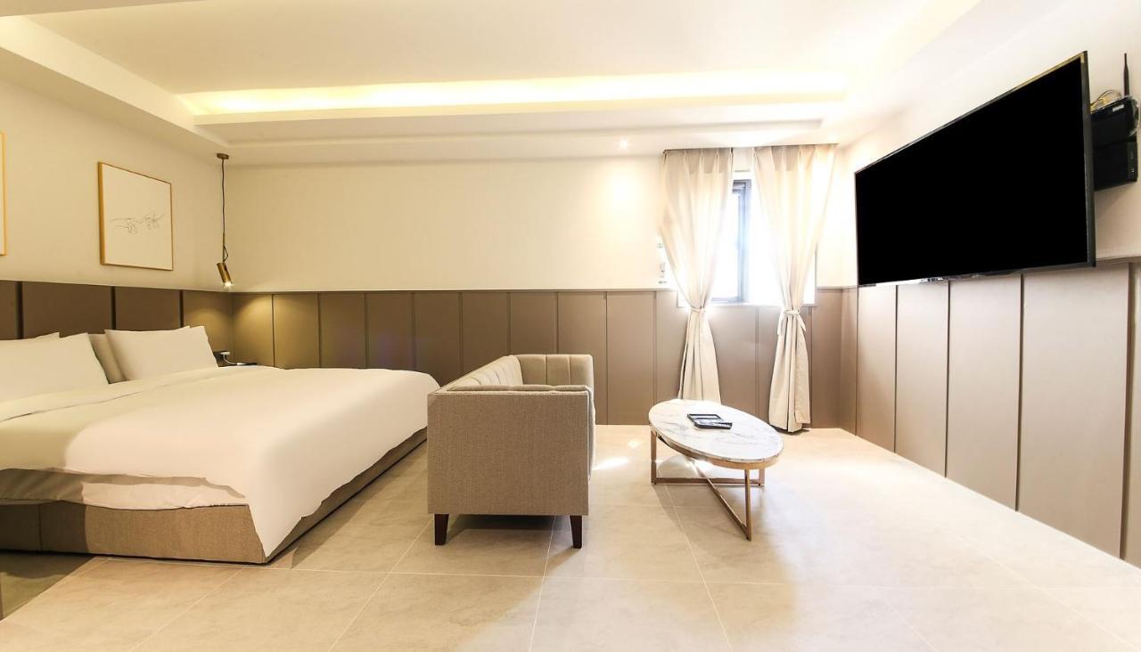 H Moment Hotel Songjeong Busan Exterior photo
