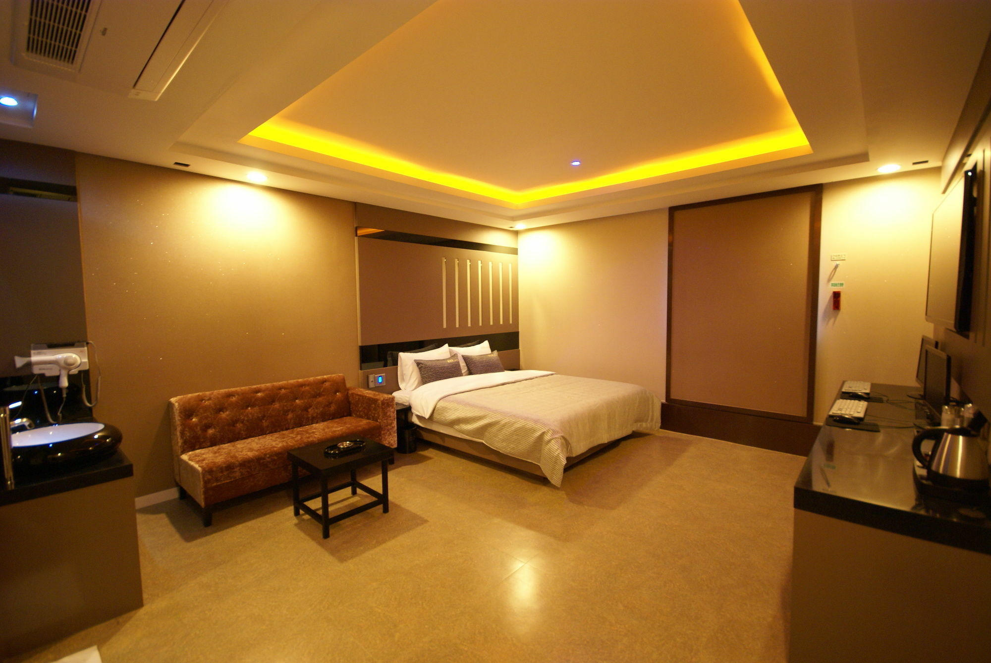 H Moment Hotel Songjeong Busan Exterior photo